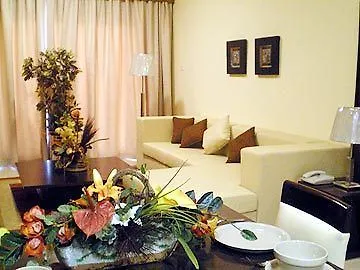 Parkside Suites Discovery Garden Dubai